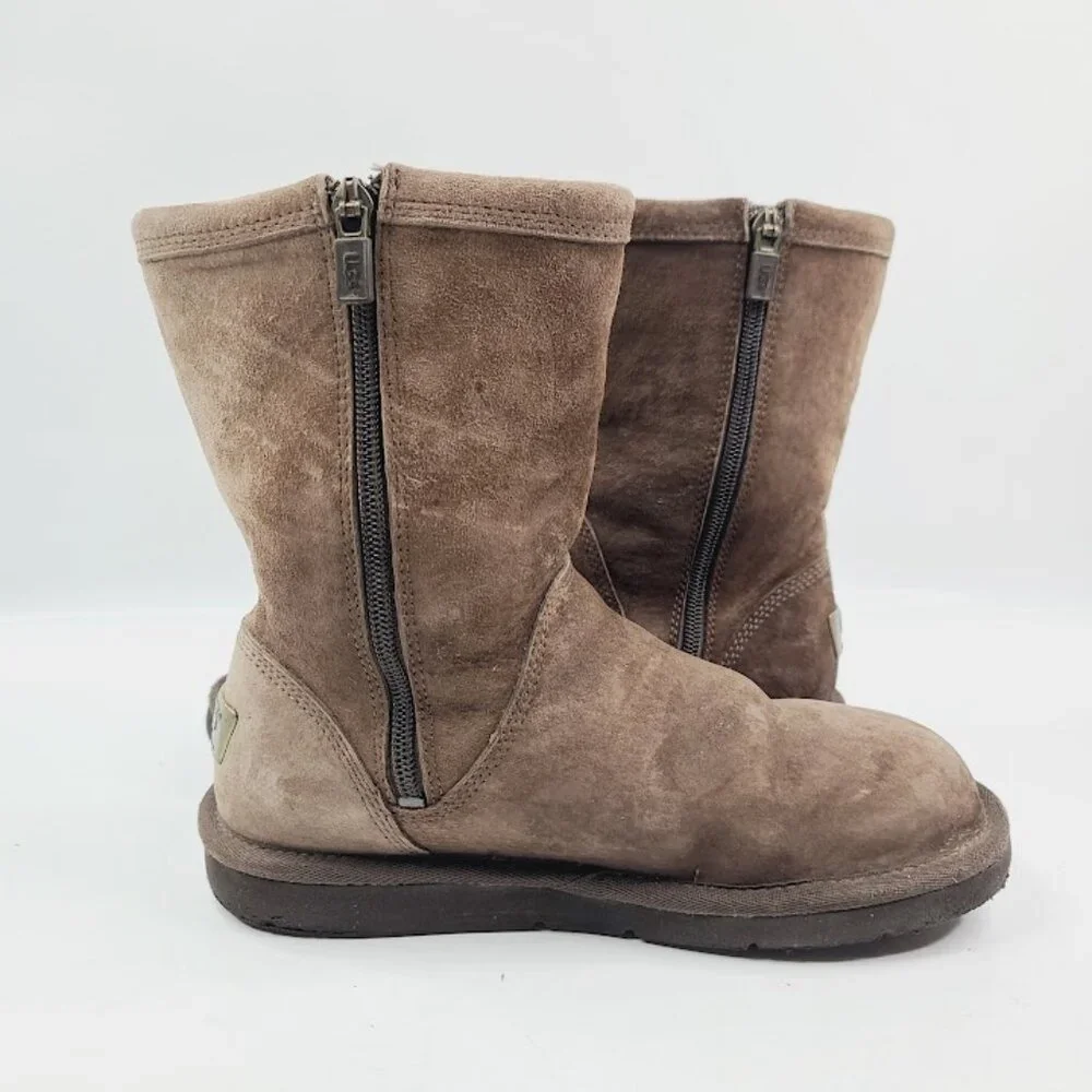 UGG women tan